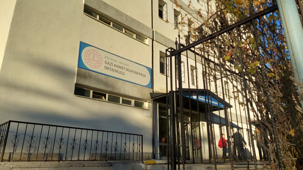 Erzurum’da okulda izdiham: 23 öğrenci yaralandı