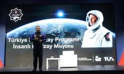 Astronot Alper Gezeravcı TEKNOFEST Adana'da öğrencilerle buluştu