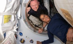 ISS’e gönderilen 4 astronot 9 aydır orada mahsur kalan Williams ve Wilmore tarafından karşılandı