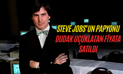 Steve Jobs’ın papyonu rekor fiyata satıldı