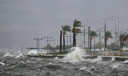 İzmir’de Vapur Seferleri İptal!