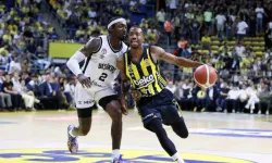 Fenerbahçe Beko’dan tarihi sezon: Üç kupa birden!