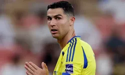 Cristiano Ronaldo Al-Nassr ile tarihin en yüksek değerli sözleşmesini imzaladı
