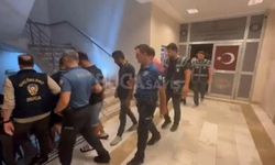 Dolandırıp alıkoydular: İzmir’de ehliyet vaadiyle başlayan olayda 9 tutuklama