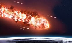 İki dev meteor Dünya’ya çarpabilir!