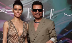 Yıllar geçse de aynı aşk: Beren Saat’ten özel paylaşım