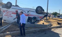Ambulans ile otomobil çarpıştı: 1 ölü, 6 yaralı