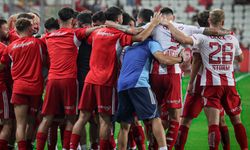 Antalyaspor Sezona Galibiyetle Başladı: Kasımpaşa’yı 2-1 Yendi!