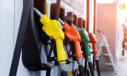 Benzine İndirim mi Geliyor? İstanbul, Ankara, İzmir güncel Akaryakıt Fiyatları 12 Eylül 2025!