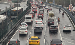 İstanbul’da trafik yoğunluğu haftanın ilk sabahında rekor seviyeye ulaştı
