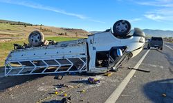 Kütahya’da kamyonet ile arazi aracı çarpıştı: 4 yaralı