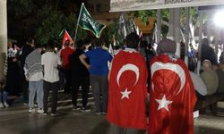 Antalya’da Yüzlerce Kişi Küresel Sumud Filosuna Destek İçin Toplandı