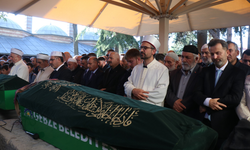 Gebze’de enkaz altında kalarak can veren Bilir ailesi son yolculuğuna uğurlandı