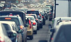 Yerlikaya: Akrobatik hareket yapan sürücülerin ehliyeti 60 gün geri alınacak