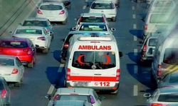 Trafikte Yeni Dönem Başlıyor: Ambulansa Yol Vermeyenlerin Ehliyetine 30 Gün El Konulacak