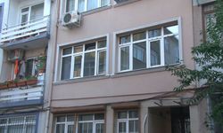 Fatih’te bir kişi evinde silahla vurulmuş halde ölü bulundu