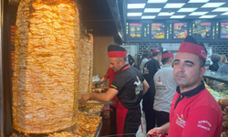 Ankara’da 1 Liraya Tavuk Döner ve Ayran Kuyruğu