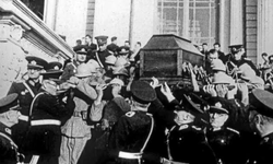 Atatürk’ün Vefatı Meclis Tutanaklarına Böyle Geçti: Hıçkırıklar ve Ağlamalar!