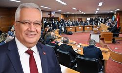 Bayrampaşa’da Yeni Yönetimin İlk İcraatı: Seçilmiş Başkan Takipten Çıkarıldı!