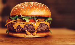 Bir hamburgerin kalorisini yakmak için ne kadar egzersiz yapmanız gerek?