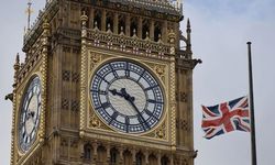İngiltere'de sterlin ve tahvillere olumlu yansıma