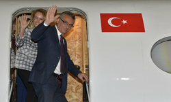 KKTC’nin yeni Cumhurbaşkanı Tufan Erhürman, Anıtkabir’i ziyaret etti