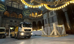 Kültür Bakanı, o kamyonların neden Ayasofya’ya girdiğini açıkladı