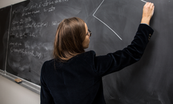 Öğretmenler Günü Ne Zaman, Resmi Tatil Mi?