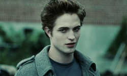 Robert Pattinson Twilight’a Geri Mi Dönüyor?