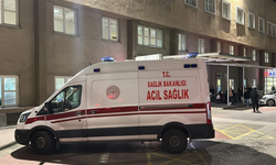 Ümraniye'deki lisede lokum zehirlenmesi: 40 öğrenci hastaneye kaldırıldı