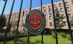 Yargıtay'dan emsal karar: Tanımadığını arabaya çağırmak artık "sarkıntılık" sayılacak