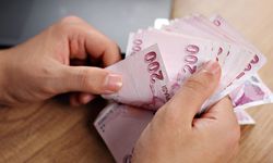 Yönetici ve uzman kadrolarına planlanan 30 bin TL zam, tepkiler üzerine iptal edildi