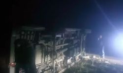 Ankara'da işçi servisi devrildi: 14 kişi yaralandı