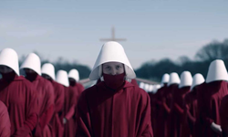 "Damızlık Kızın Öyküsü" dizisi ile kitabı arasındaki 8 kritik fark