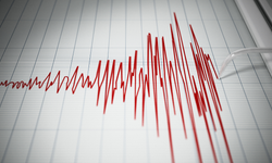 Karadeniz ve Akdeniz’de art arda deprem
