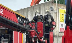 Başiskele’de santral yangını: 2 işçi dumandan etkilendi