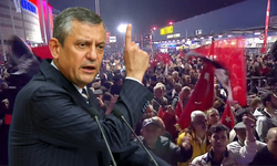 Kurultay sonrası ilk miting! Özgür Özel’den Erdoğan’a: Aldığı el belli ama kime veriyor?
