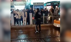 Öcalan'ı protesto eden polis açığa alındı