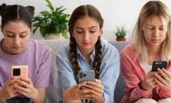 Telefon ışıkları beynimizi ele mi geçiriyor?