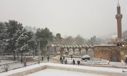 Şanlıurfa’da kar alarmı: Halfeti ve Birecik’te eğitime ara