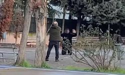 Kızını rahatsız ettiği iddiasıyla bir öğrenciyi silahla alıkoydu