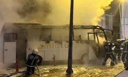 İşçileri taşıyan servisi seyir halindeyken alev aldı