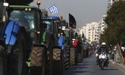 Yunan çiftçilerin traktörlü protestosu İpsala Sınır Kapısı’nı durdurdu