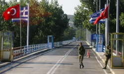 Yunanistan'da çiftçiler sınır kapılarını kapattı, TIR geçişleri durdu