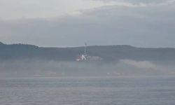 Dev konteyner gemisi arızalandı, Çanakkale Boğazı kapatıldı