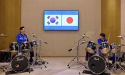 Japonya ve Güney Kore liderlerinden sürpriz bateri şov