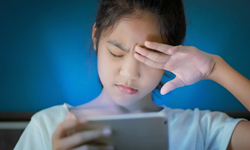 Ekran süresi ergenlikte anksiyeteyi etkiliyor