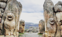 Hattuşaş harabelerinde bilinmeyen bir dil keşfedildi: Hitit İmparatorluğu'nun kayıp lehçesi "Kalaşma"