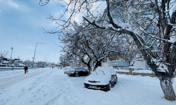 İstanbul beyaza büründü! AKOM’dan 13 ilçeye uyarı!