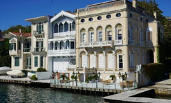 Boğaz’ın ünlü yalısı satışa çıkarıldı: Fiyatı dudak uçuklattı